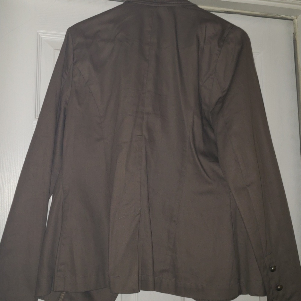 Jacket - Picture 2 of 4